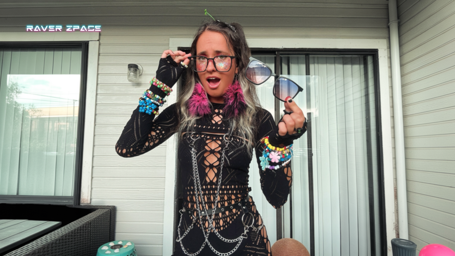 Why Color-Changing Accessories Are Trending at EDM Festivals