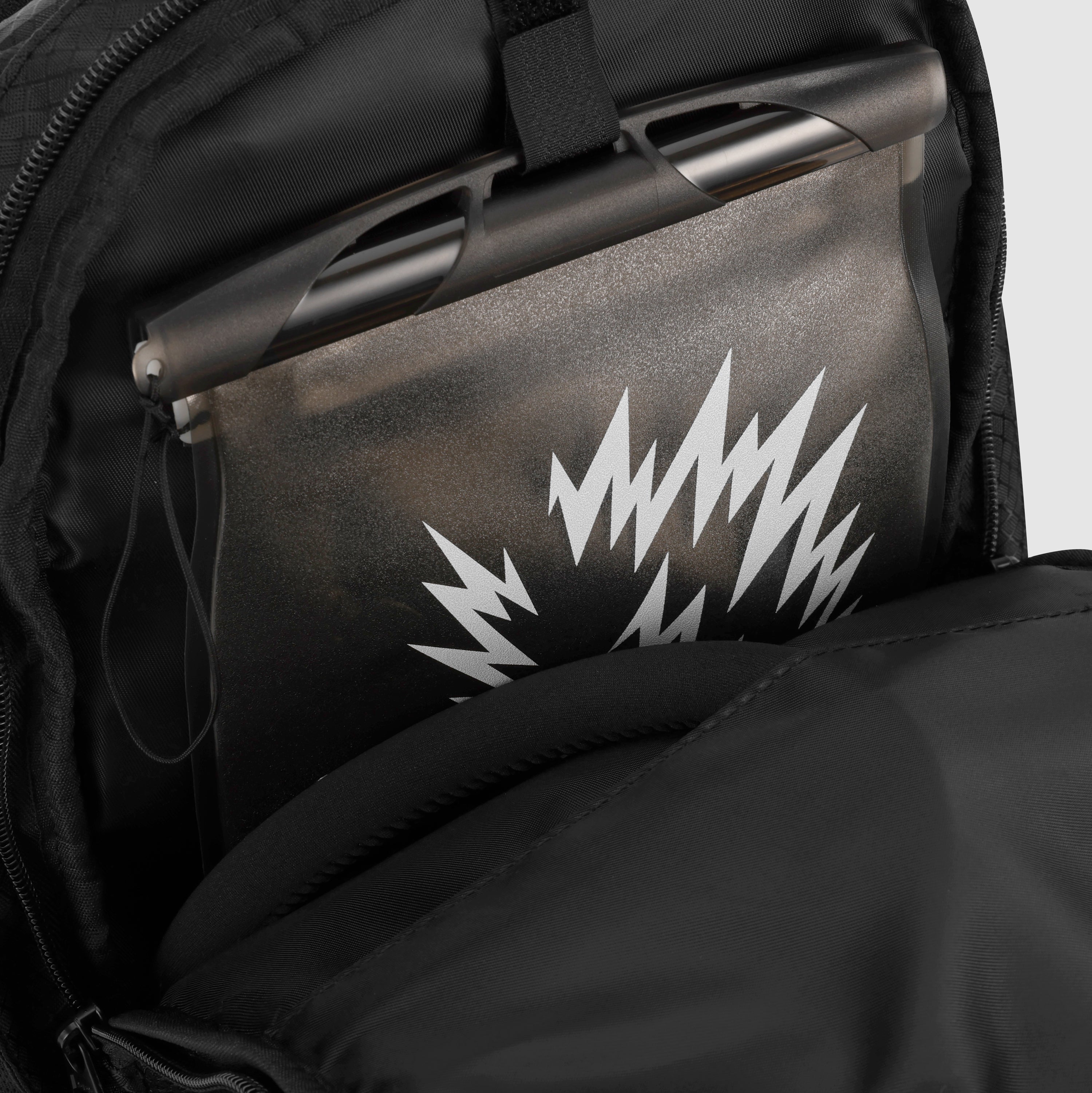 Elytra Hydration Pack 2.0 with Aura Reflector – Holographic Mocha